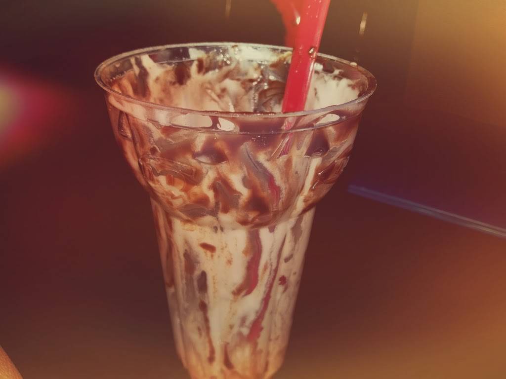 Dairy Queen Grill & Chill | restaurant | 801 W Main St, Greenfield, IN 46140, USA | 3174622566 OR +1 317-462-2566