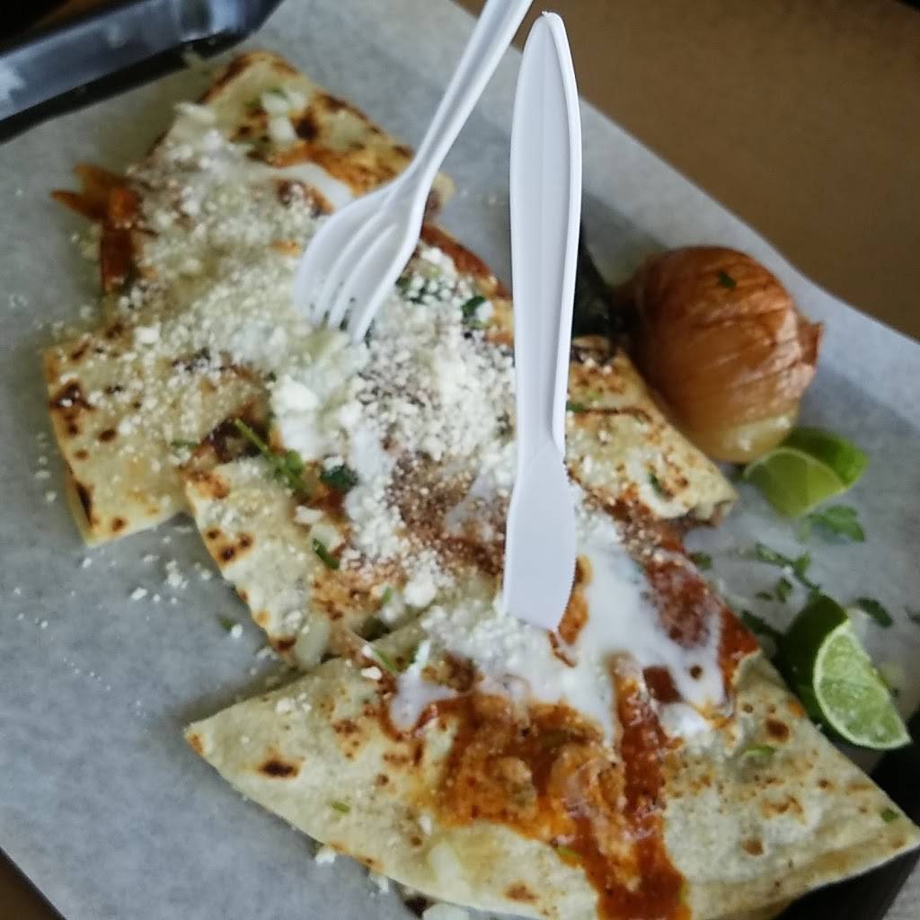 La Victoria Taqueria | restaurant | 12615 Lambert Rd, Whittier, CA 90602, USA | 5626966396 OR +1 562-696-6396