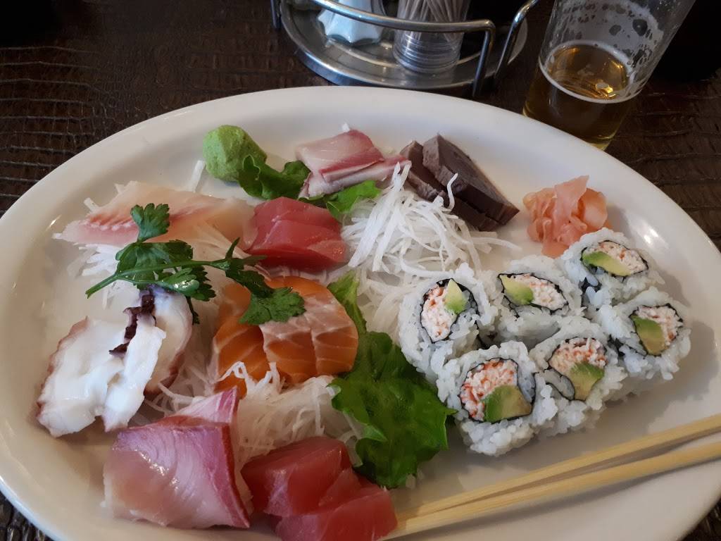 Fumi Japanese Restaurant | restaurant | 24271 Novi Rd, Novi, MI 48375, USA | 2484657100 OR +1 248-465-7100