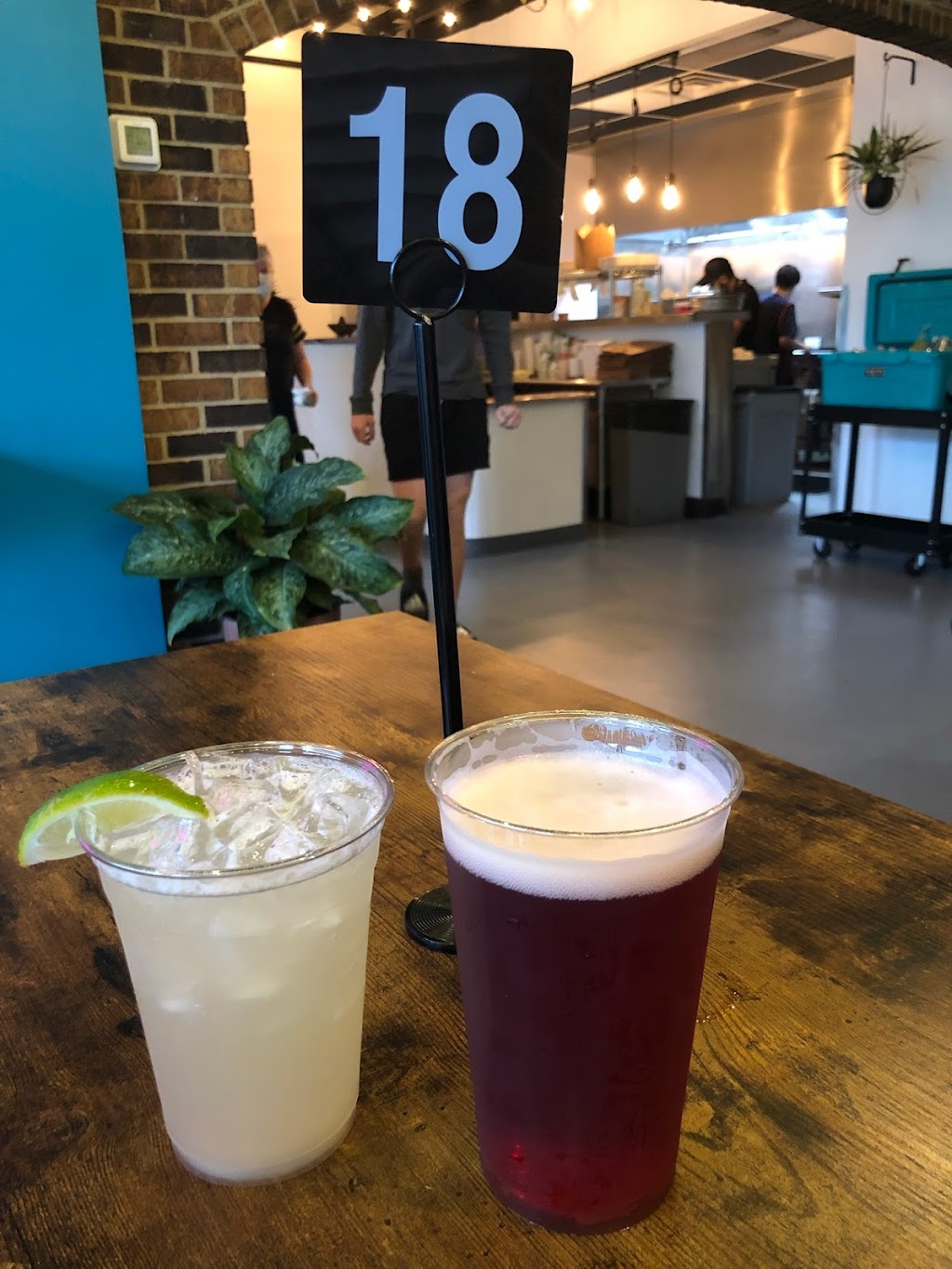 Taco Mucho | restaurant | 220 Harrison St, Oak Park, IL 60304, USA | 7084345740 OR +1 708-434-5740