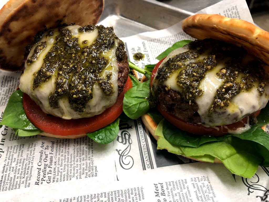 Lucys In The Square | restaurant | 301 S Adams St, Pensacola, FL 32502, USA | 8503788475 OR +1 850-378-8475