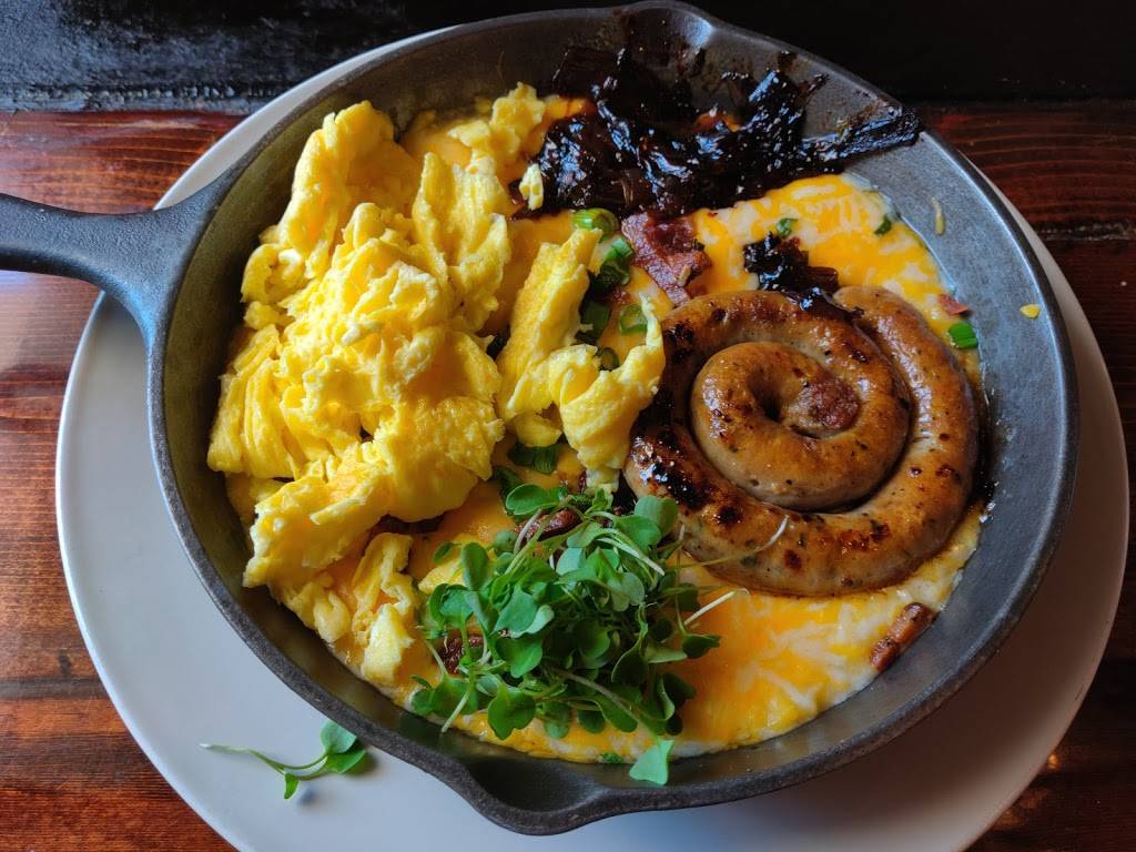 Backwater | restaurant | 1904 Municipal Ln, Melbourne, FL 32901, USA | 3218373925 OR +1 321-837-3925