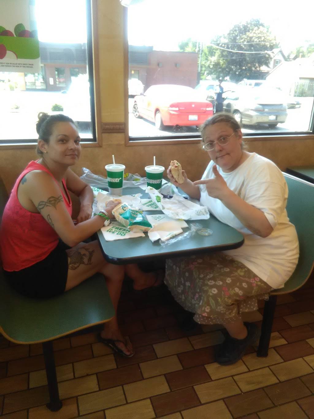 Subway | restaurant | 1120 E State St, Rockford, IL 61104, USA | 8159620507 OR +1 815-962-0507