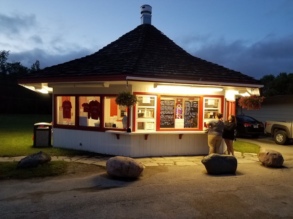 Drummond Island Teepee | restaurant | 29905 E Channel Rd, Drummond, MI 49726, USA | 9064935428 OR +1 906-493-5428