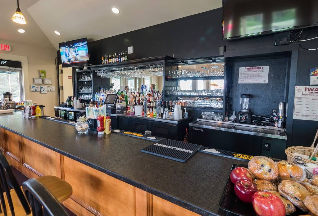 Tavern on the Green at Olde Barnstable | restaurant | 1460 MA-149, Marstons Mills, MA 02648, USA | 7746028183 OR +1 774-602-8183