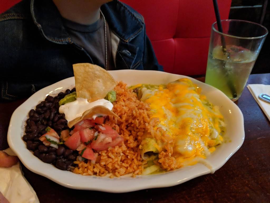 Catrinas | restaurant | 2406, 7316 3rd Ave, Brooklyn, NY 11209, USA | 7188334400 OR +1 718-833-4400