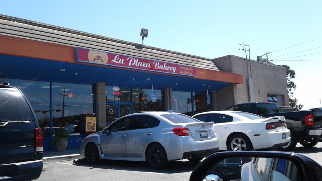 La Plaza Bakery | bakery | 20 N Sanborn Rd, Salinas, CA 93905, USA | 8314220578 OR +1 831-422-0578