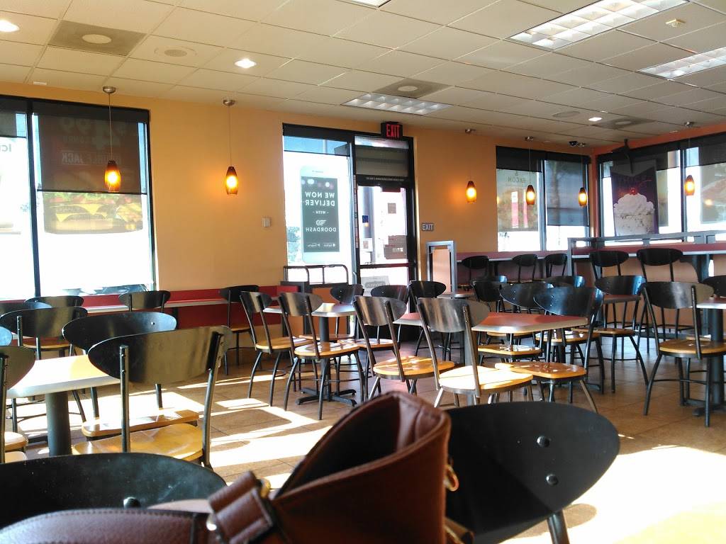 Jack in the Box | restaurant | 2780 S Iowa Ave, Colton, CA 92324, USA | 9513697086 OR +1 951-369-7086