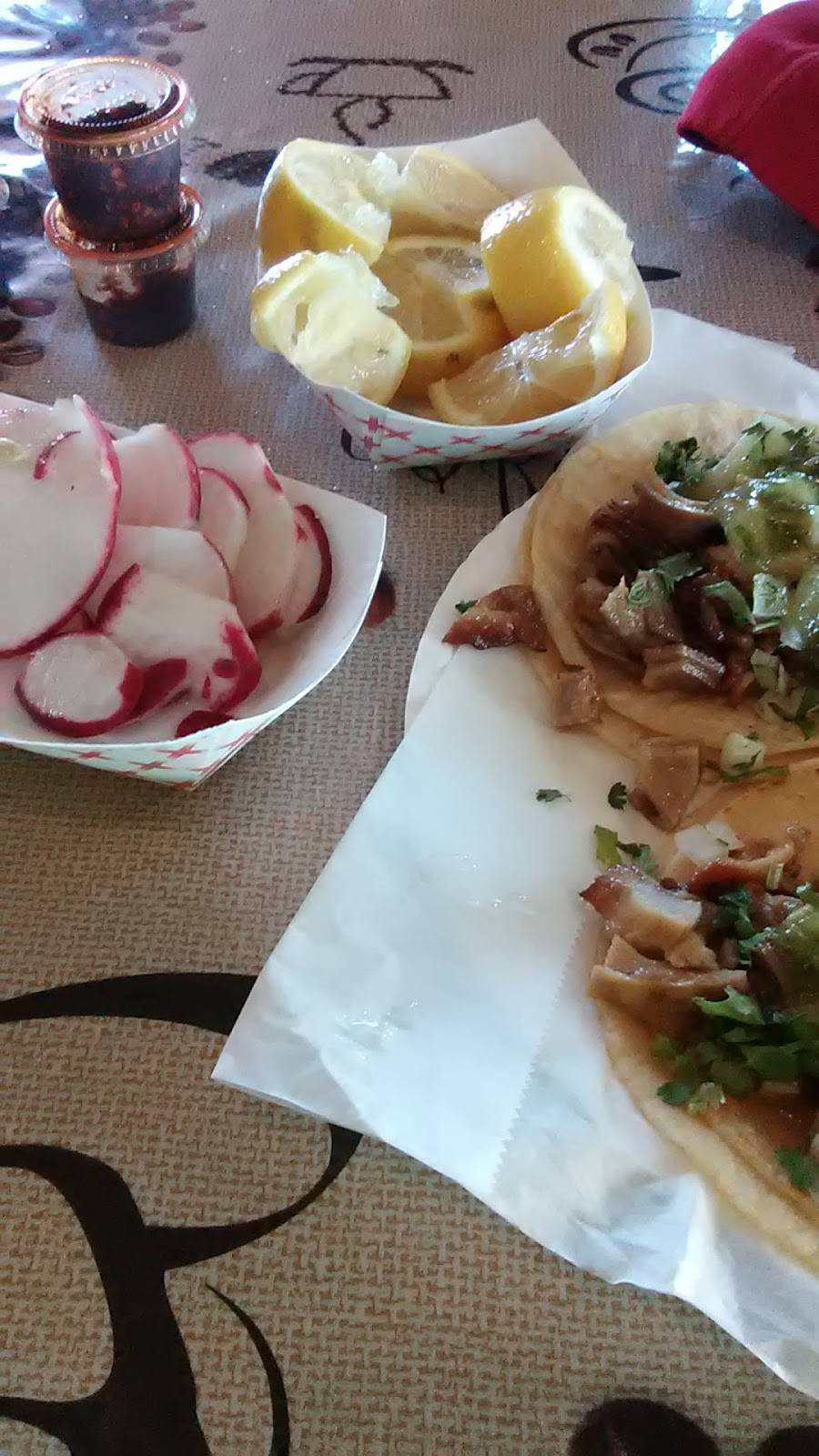 Taqueria La Fogata | restaurant | 3350 Saviers Rd, Oxnard, CA 93033, USA | 8054830479 OR +1 805-483-0479