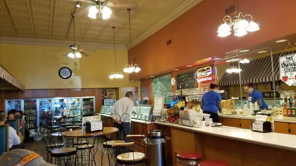 Alexanders On the Square | restaurant | 864 Logan St, Noblesville, IN 46060, USA | 3177739177 OR +1 317-773-9177