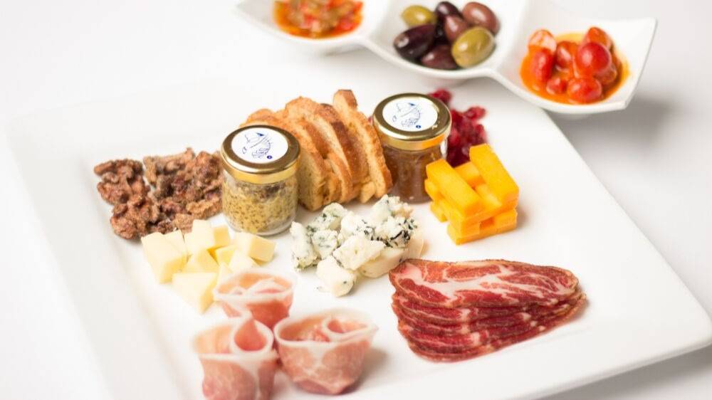 Splash Seafood Bar & Grill | restaurant | 303 Locust St, Des Moines, IA 50309, USA | 5152445686 OR +1 515-244-5686