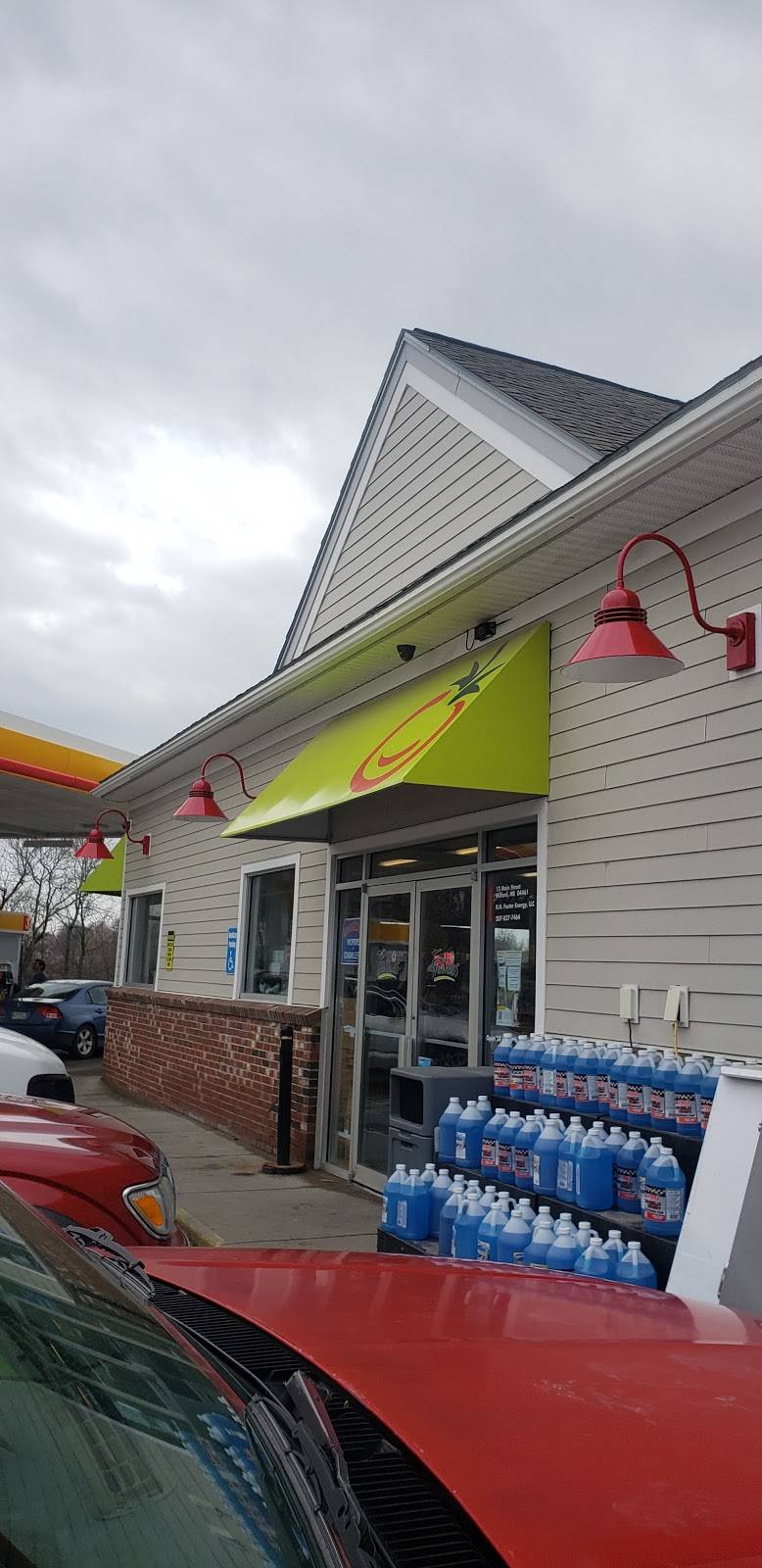 On the Run | meal takeaway | 2 Main Rd, Milford, ME 04461, USA | 2078277464 OR +1 207-827-7464