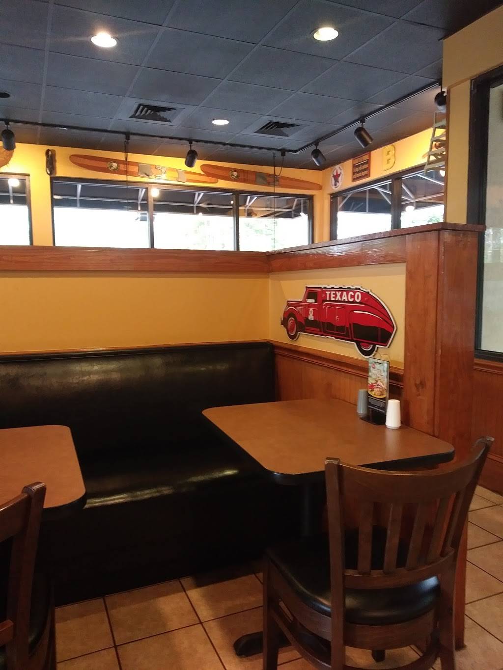 Zaxbys Chicken Fingers & Buffalo Wings | restaurant | 2424 NW 43rd St, Gainesville, FL 32606, USA | 3523768700 OR +1 352-376-8700