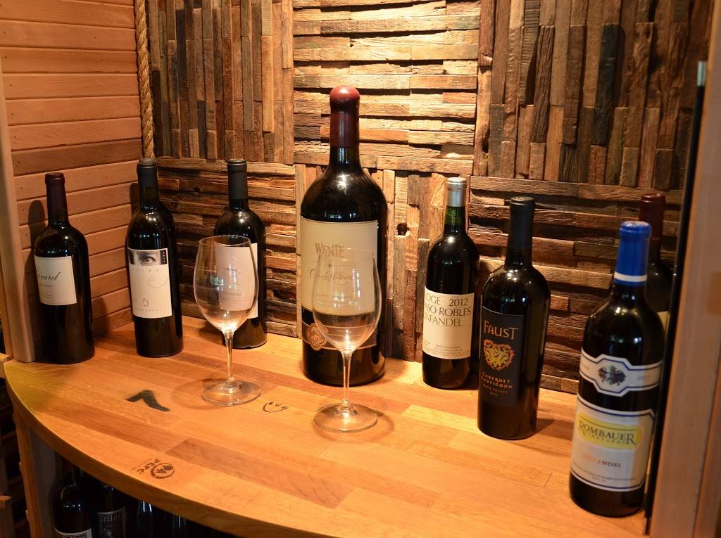 Chillfire Bar & Grill | restaurant | 121 Cross Center Rd, Denver, NC 28037, USA | 7048272121 OR +1 704-827-2121