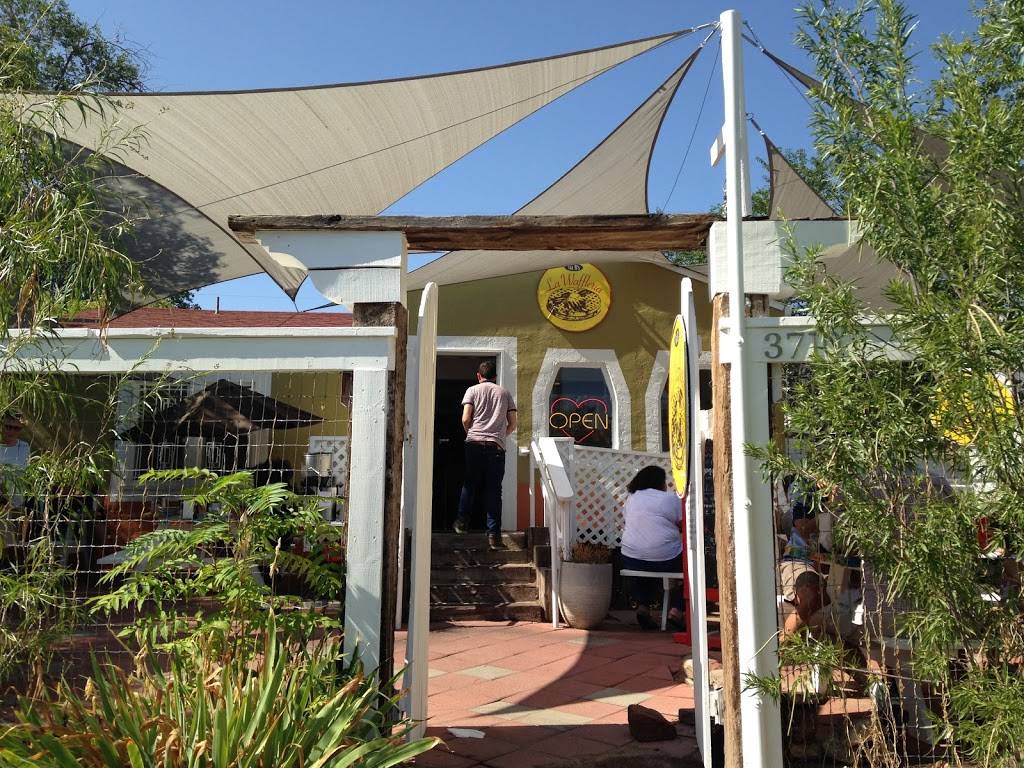 Tia Bs La Waffleria | cafe | 3710 Campus Blvd NE, Albuquerque, NM 87106, USA | 5054922007 OR +1 505-492-2007