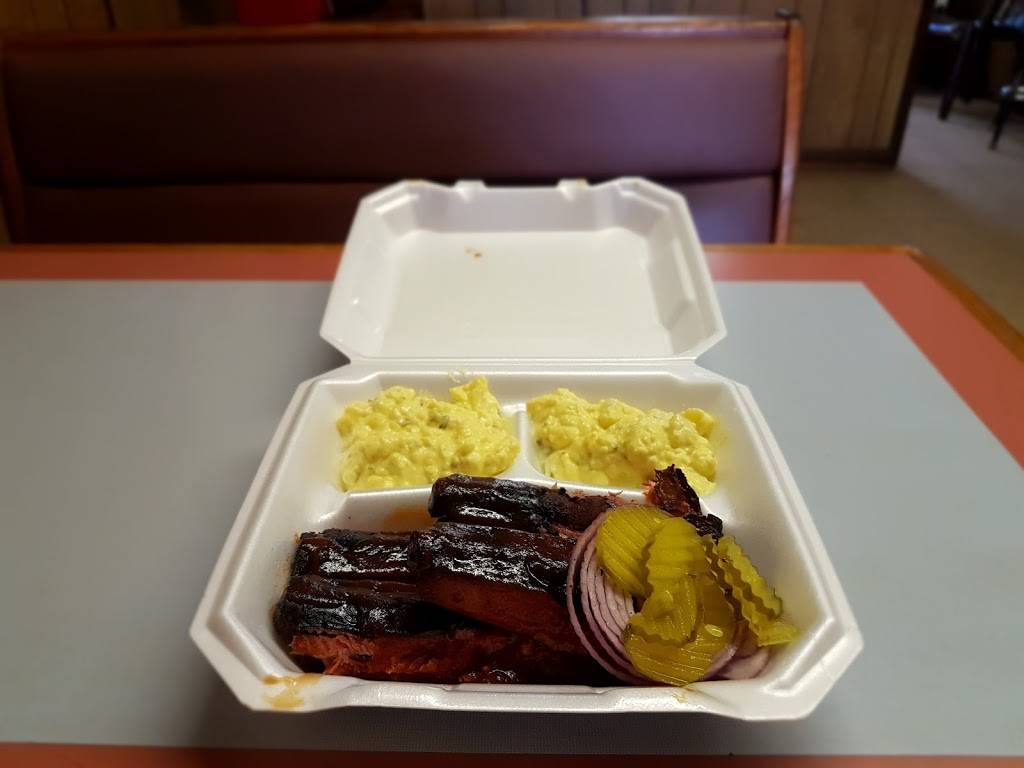 Larrys Countrystyle BBQ | restaurant | 710 W Main St, Madisonville, TX 77864, USA | 9363487487 OR +1 936-348-7487