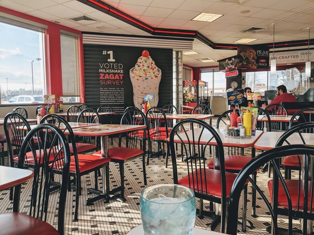Steak n Shake | restaurant | 32751 Concord Dr, Madison Heights, MI 48071, USA | 2485881355 OR +1 248-588-1355