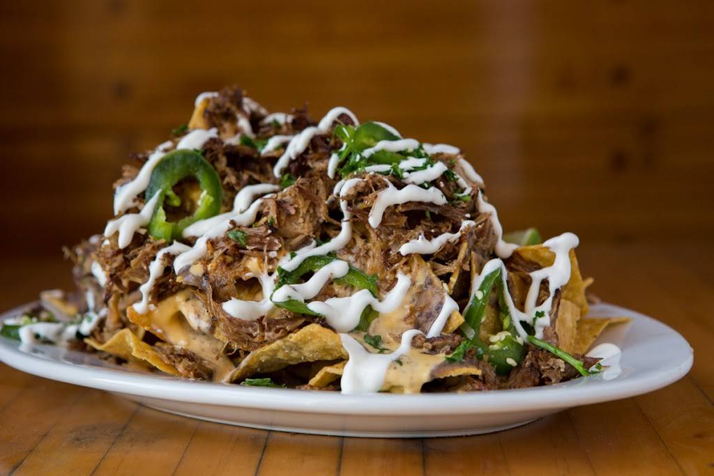 Lighthouse Restaurant & Bar | restaurant | 10808 NW St Helens Rd, Portland, OR 97231, USA | 5032408827 OR +1 503-240-8827