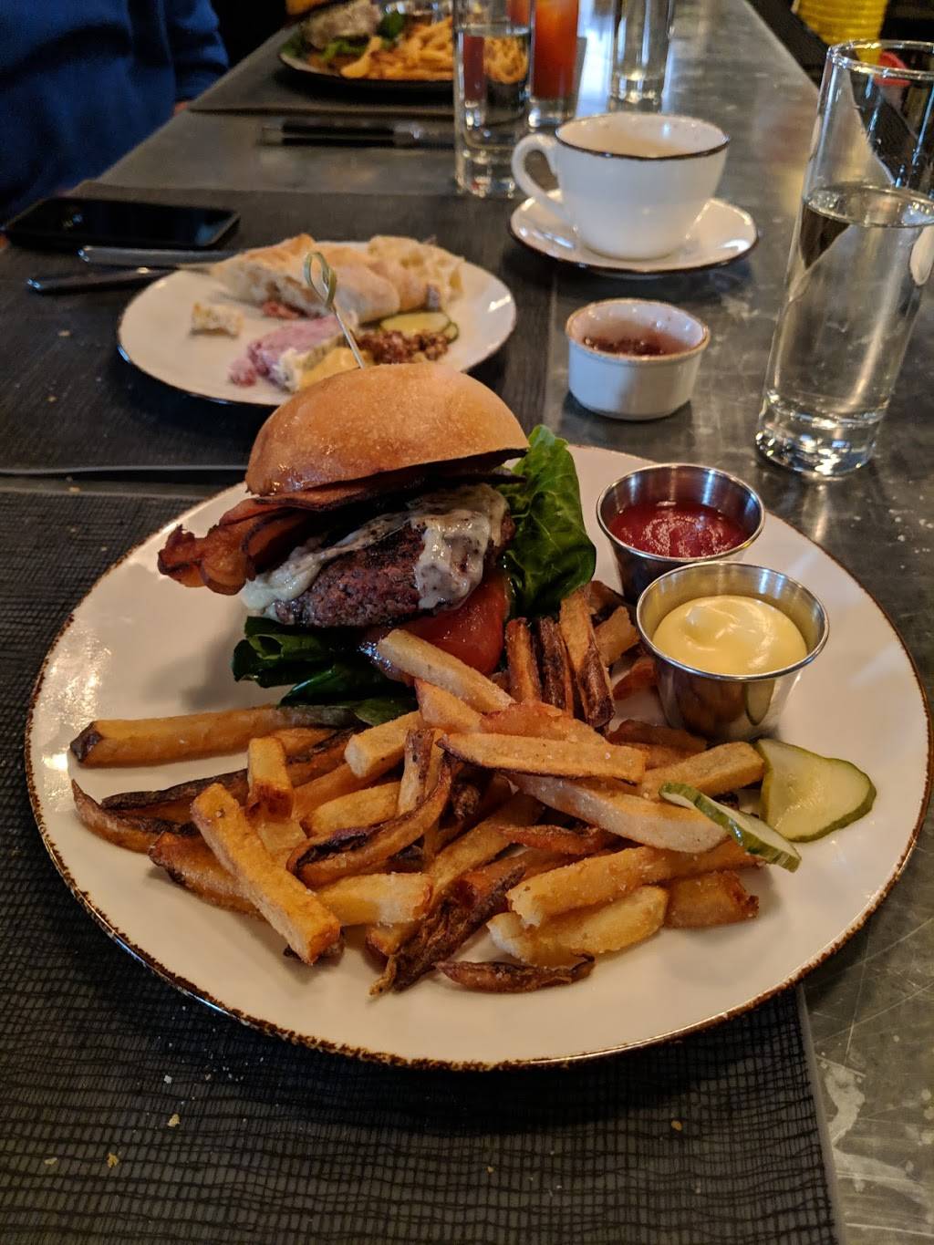 The Amsterdam | restaurant | 1432, 6380 Mill St, Rhinebeck, NY 12572, USA | 8455165033 OR +1 845-516-5033