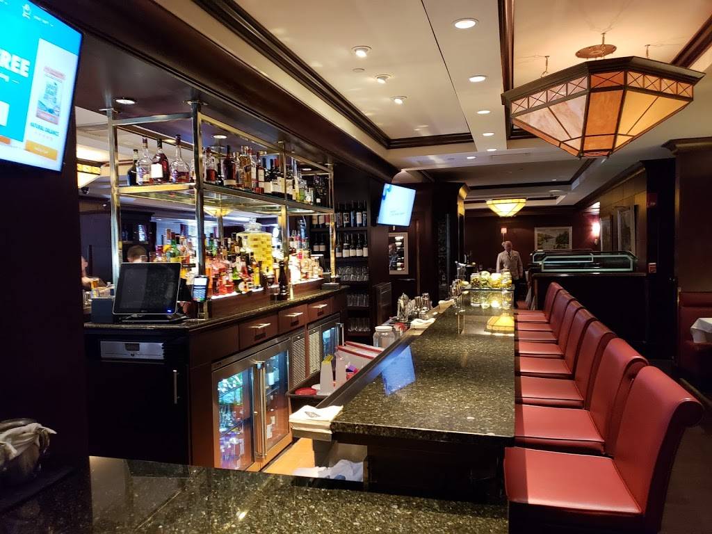 The Capital Grille | restaurant | The Chestnut Hill Square, 250 Boylston St, Chestnut Hill, MA 02467, USA | 6179281400 OR +1 617-928-1400