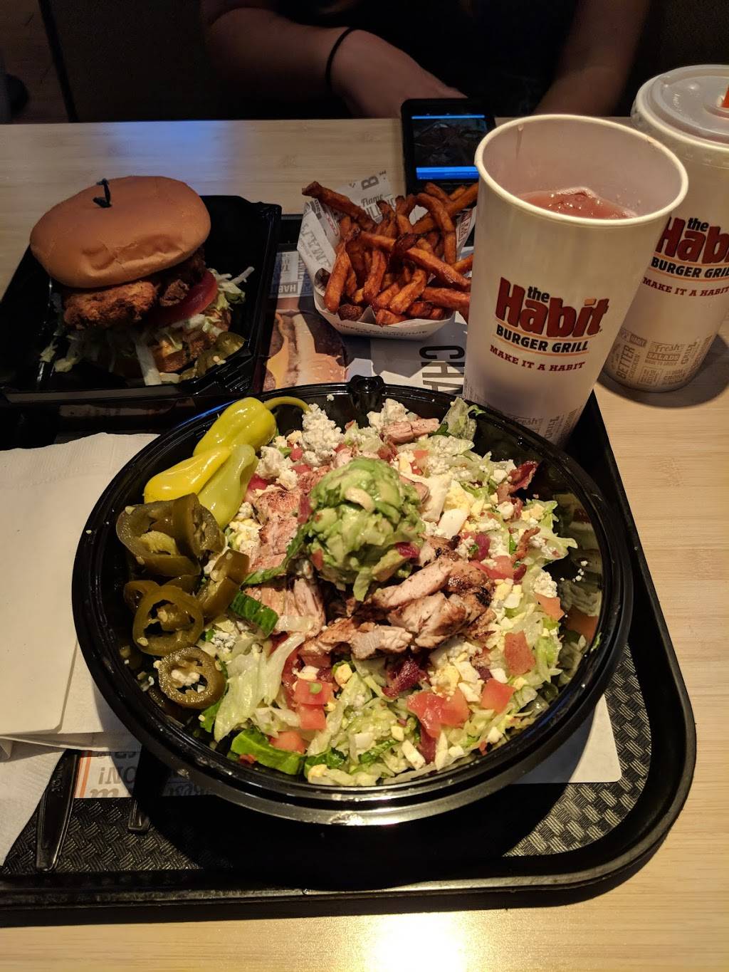 The Habit Burger Grill | restaurant | 8480 N Friant Rd #101, Fresno, CA 93720, USA | 5594338815 OR +1 559-433-8815