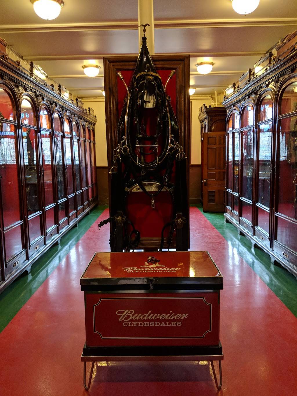 Anheuser-Busch Biergarten | restaurant | 1127 Pestalozzi St, St. Louis, MO 63118, USA | 3145772626 OR +1 314-577-2626