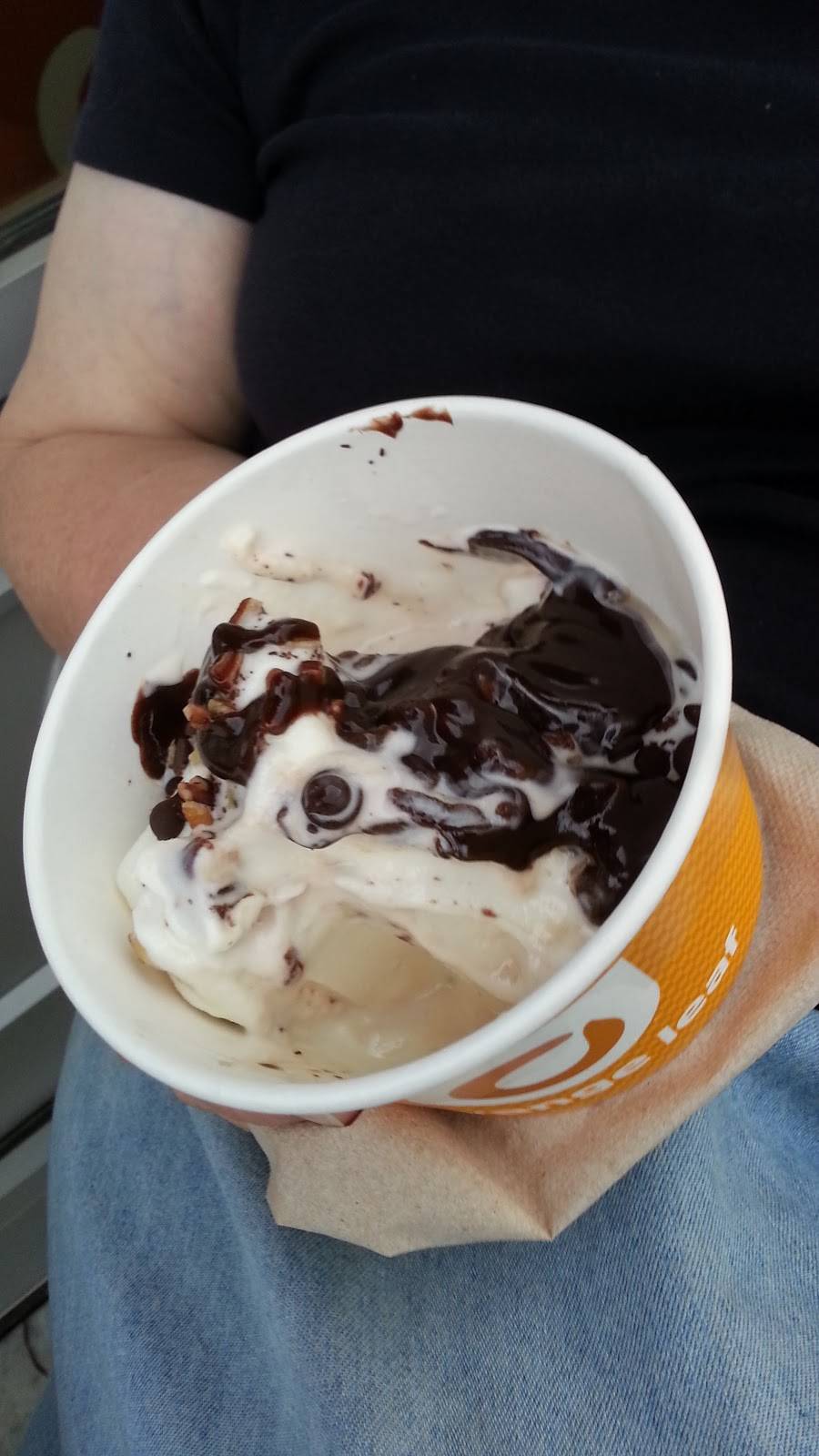 Orange Leaf Frozen Yogurt | restaurant | 4801 Bauer Farm Drive, Lawrence, KS 66049, USA | 7858560544 OR +1 785-856-0544