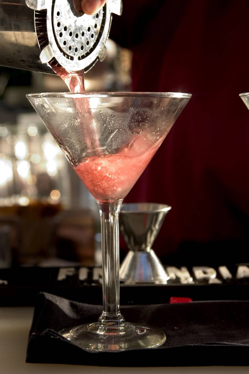 Tavern On the Hill | restaurant | 100 Mountain Rd, Easthampton, MA 01027, USA | 4134931700 OR +1 413-493-1700