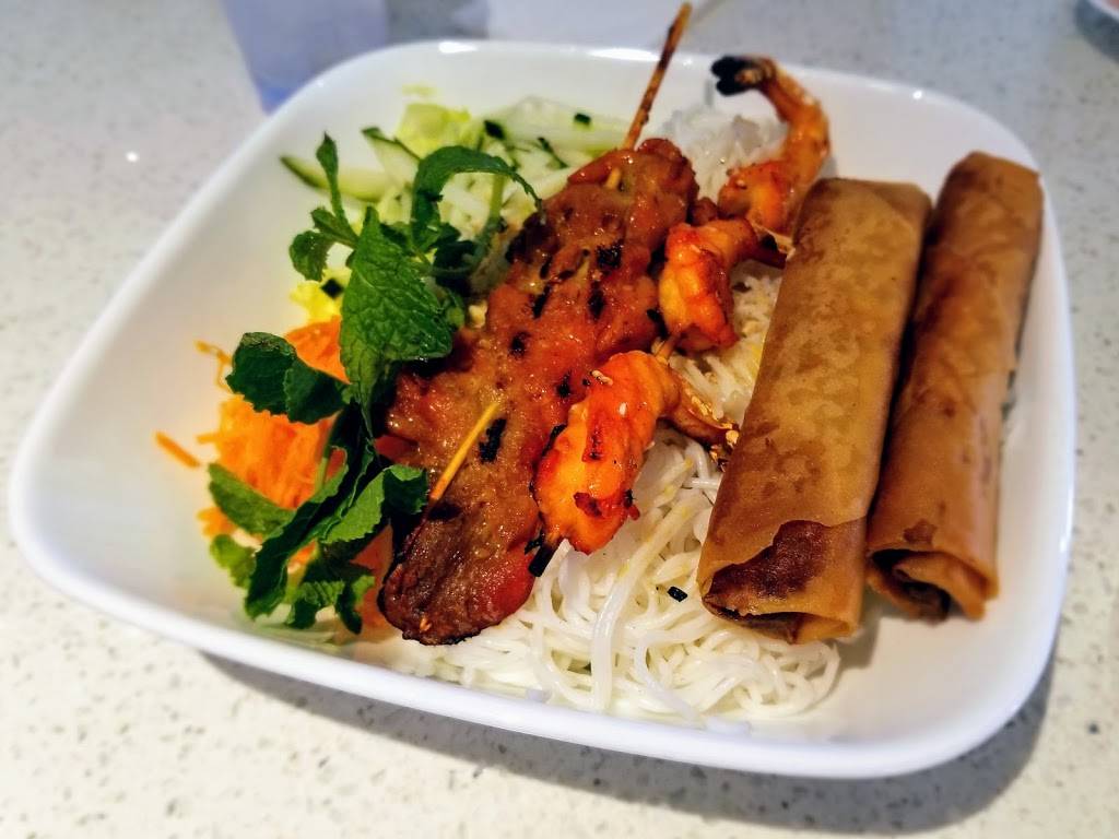 Pho Super Bowl | restaurant | 1300 E Main St #105, Alhambra, CA 91801, USA | 6262937018 OR +1 626-293-7018