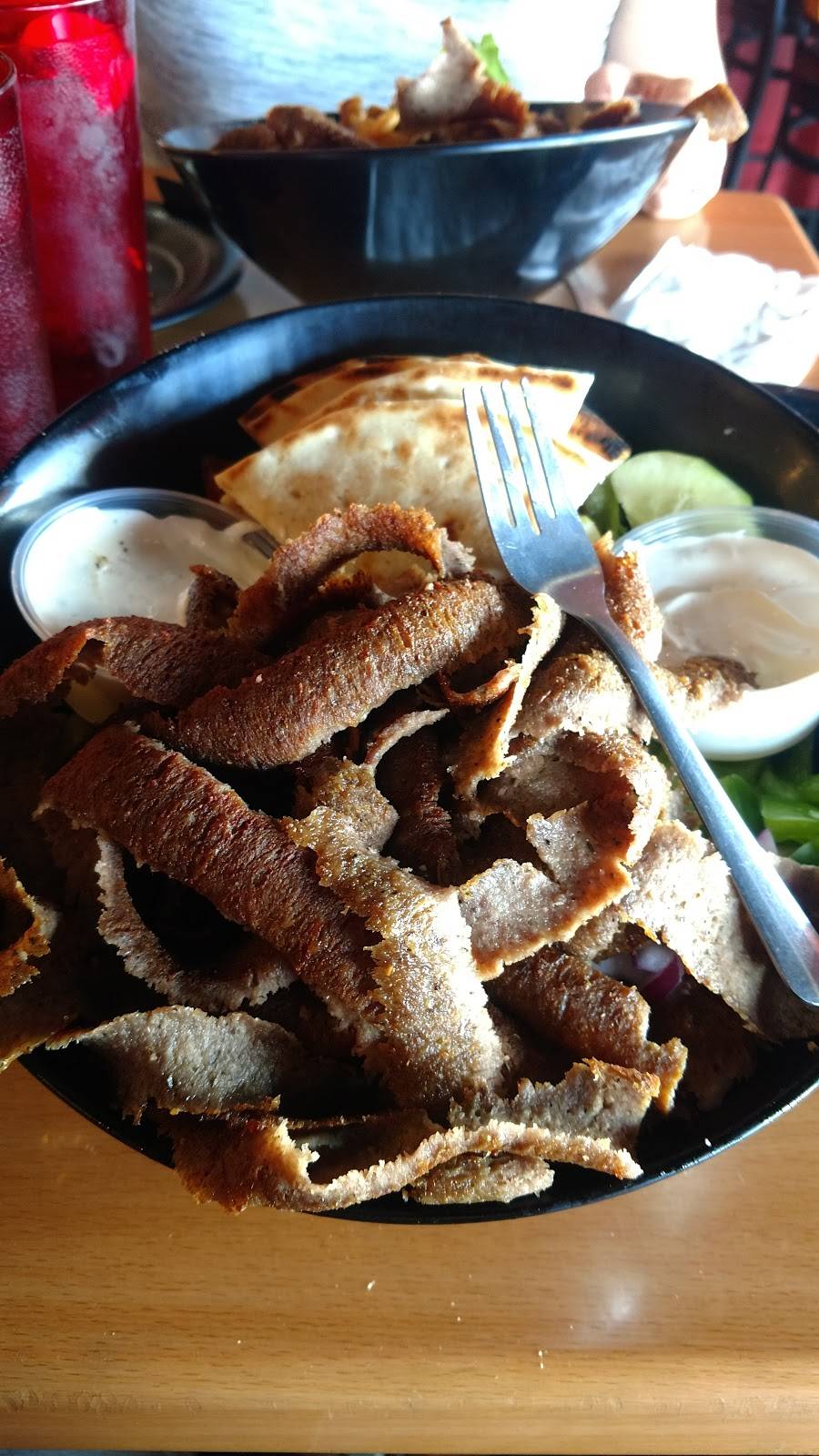 Mike & Tonys Gyros | restaurant | 1155 Washington Pike, Bridgeville, PA 15017, USA | 4122574976 OR +1 412-257-4976