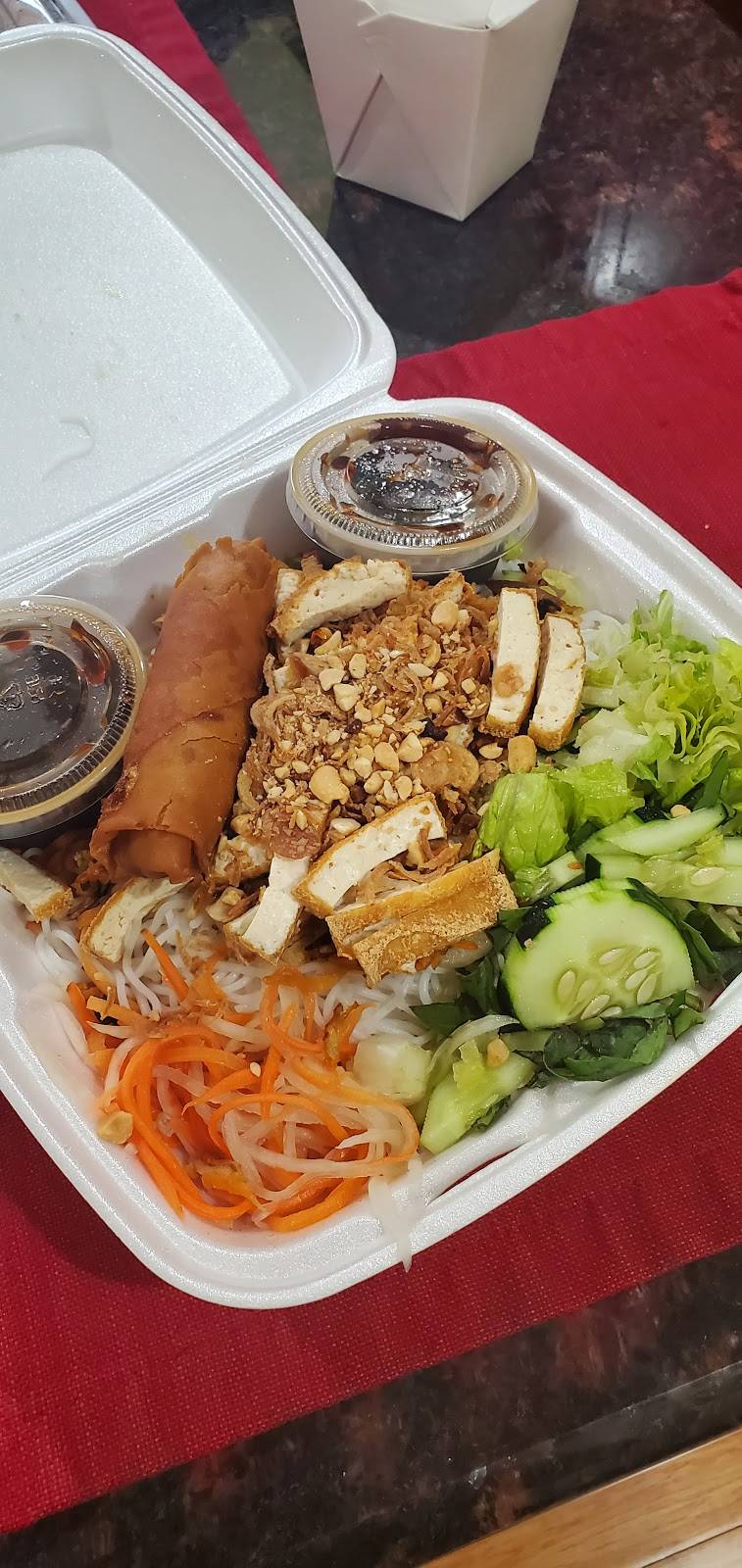 4 Seasons | restaurant | 4755 S Ashland Ave, Chicago, IL 60609, USA | 3123126122 OR +1 312-312-6122