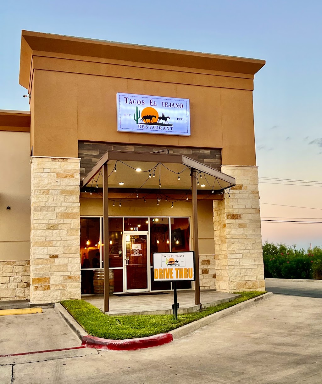 Tacos El Tejano | restaurant | 2402 Jacaman Rd suite a8, Laredo, TX 78041, USA | 9565682878 OR +1 956-568-2878