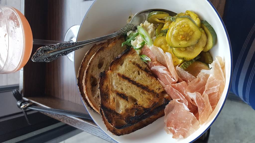 Anker | restaurant | 1576 N Milwaukee Ave, Chicago, IL 60622, USA | 7739041121 OR +1 773-904-1121