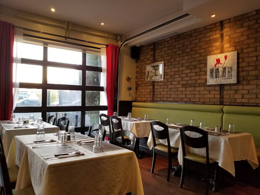 Restaurant Vietnamien Le Petit Saigon | restaurant | 4819 Boulevard Taschereau, Greenfield Park, QC J4V 3A3, Canada | 4504869300 OR +1 450-486-9300