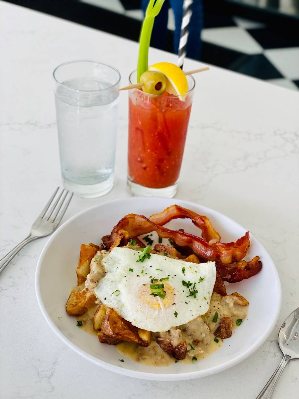 Magpie Diner | restaurant | 85 W Gay St, Harrisonburg, VA 22802, USA | 5405780527 OR +1 540-578-0527