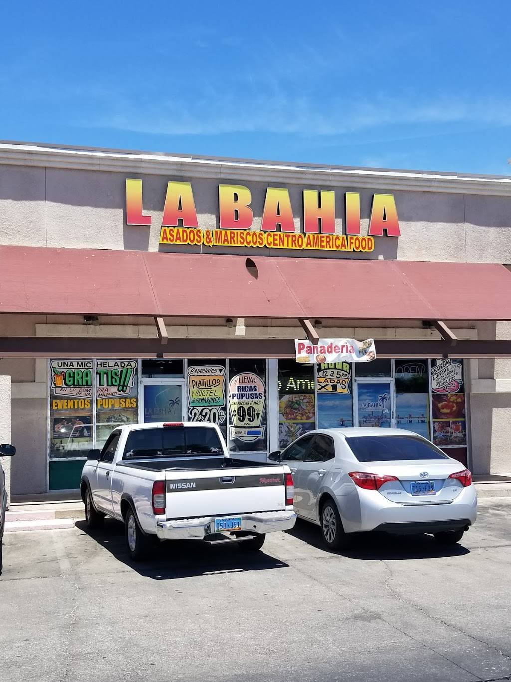 La Bahia Asados y Mariscos | restaurant | 3050 E Desert Inn Rd #112, Las Vegas, NV 89121, USA | 7023690777 OR +1 702-369-0777