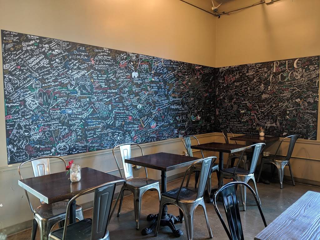 Rio Acai Bowls | restaurant | 1915 Fulton St, Fresno, CA 93721, USA | 5594127725 OR +1 559-412-7725