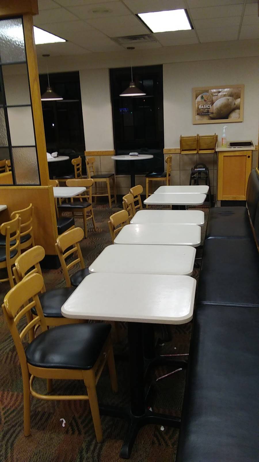 Wendys | restaurant | 1612 Hershberger Rd NW, Roanoke, VA 24012, USA | 5405632178 OR +1 540-563-2178