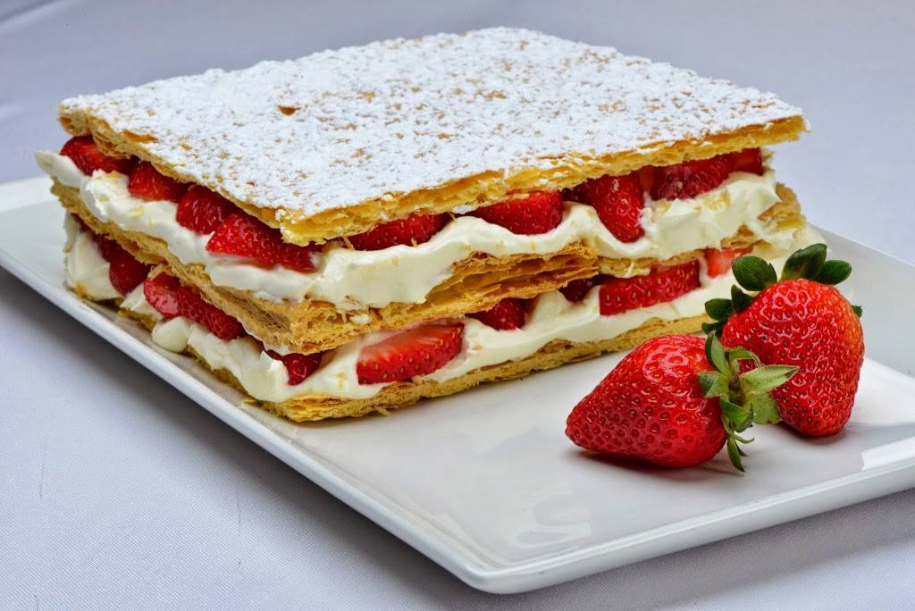 Valentinos Restaurant - Paramount | meal takeaway | 835 Paramount Dr, Stoney Creek, ON L8J 0B4, Canada | 9053853284 OR +1 905-385-3284