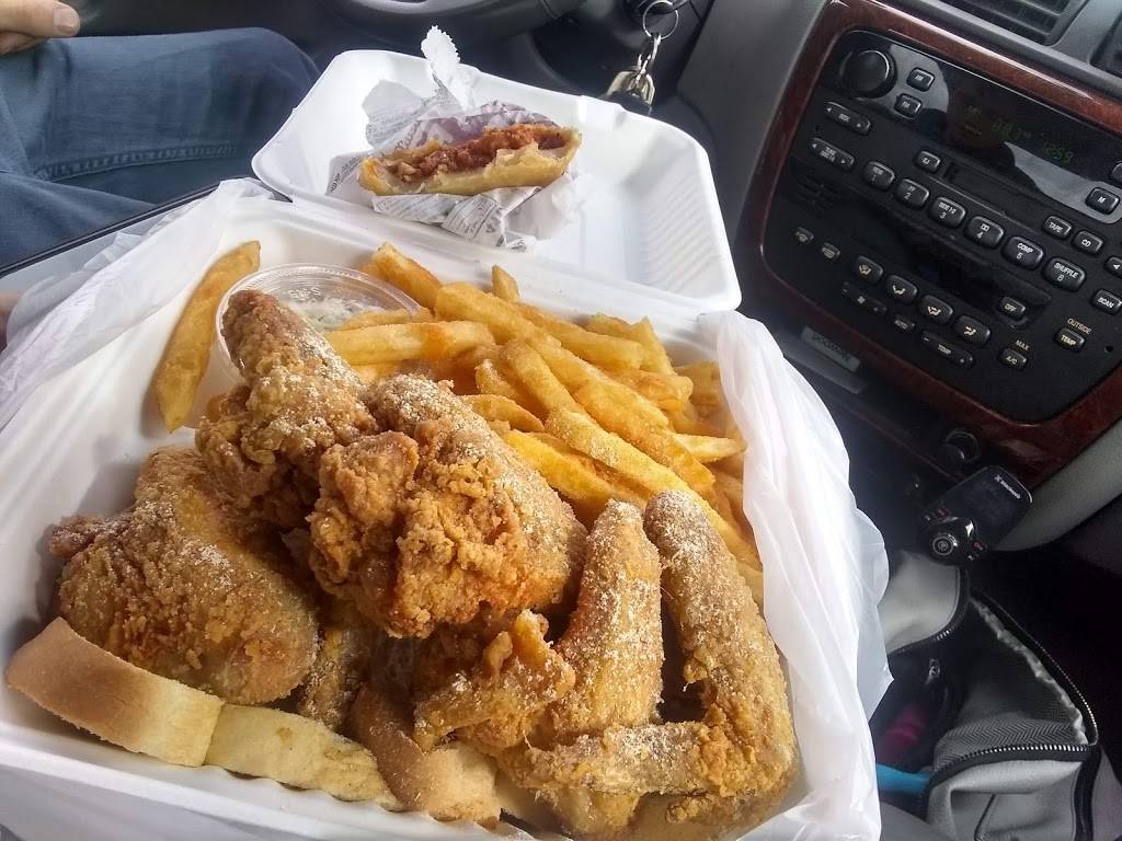 Hook | restaurant | 1127 W Broadway Ave #2505, Minneapolis, MN 55411, USA | 6125213333 OR +1 612-521-3333