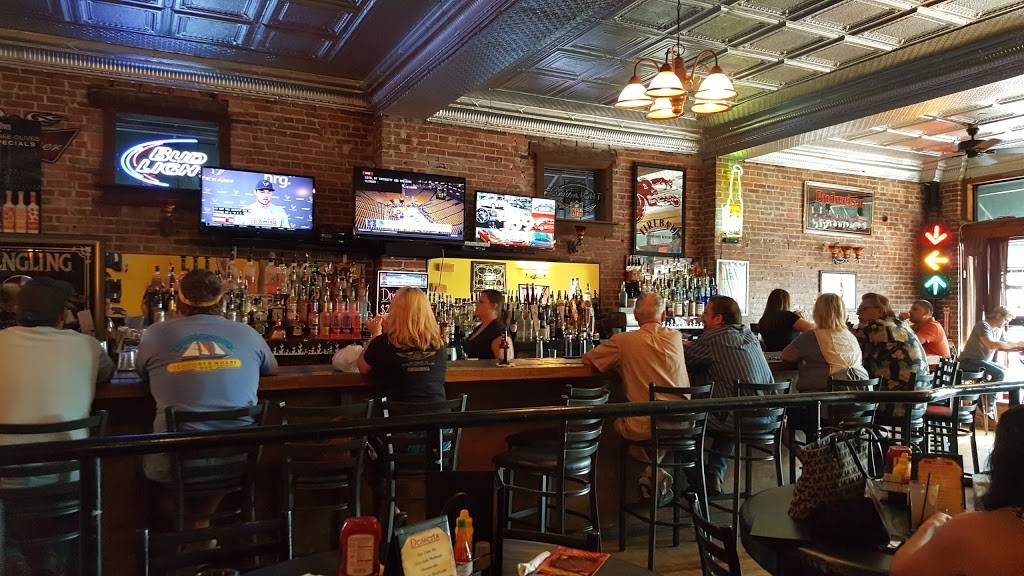 Idle Zone Bar & Grill | restaurant | 3437, 117 E Lake Ave, Auburndale, FL 33823, USA | 8638757932 OR +1 863-875-7932