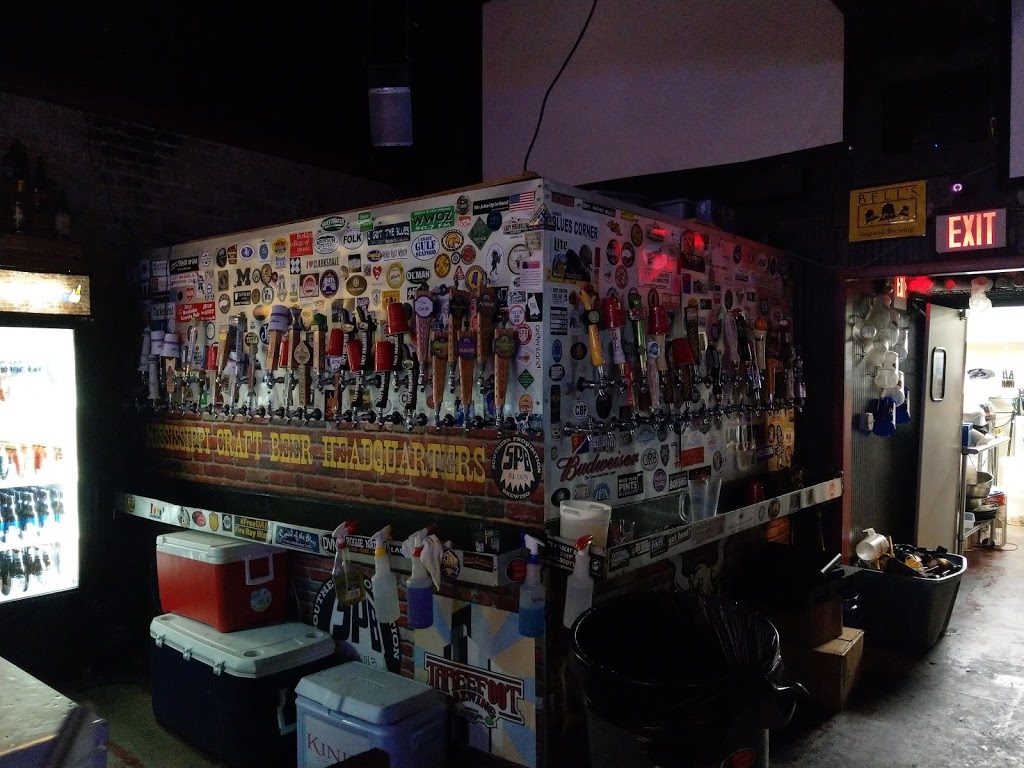 Brickhaus Bar & Grill | restaurant | 2206 Front St, Meridian, MS 39301, USA | 6016866989 OR +1 601-686-6989