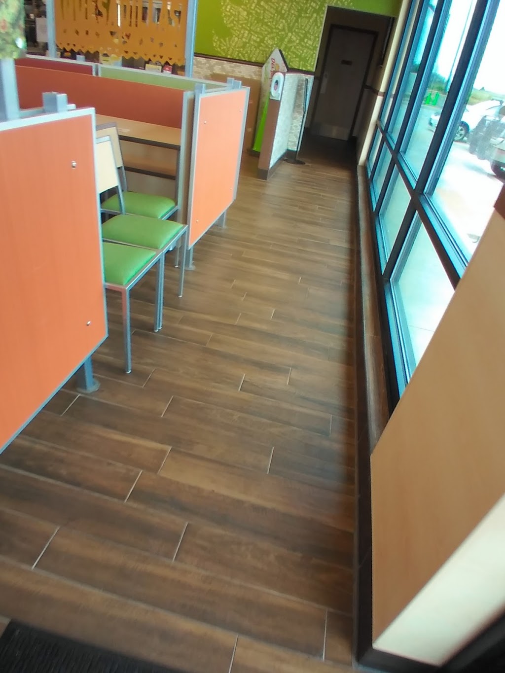 Del Taco | meal takeaway | 13201 N Pennsylvania Ave, Quail Springs, OK 73120, USA | 4059369018 OR +1 405-936-9018