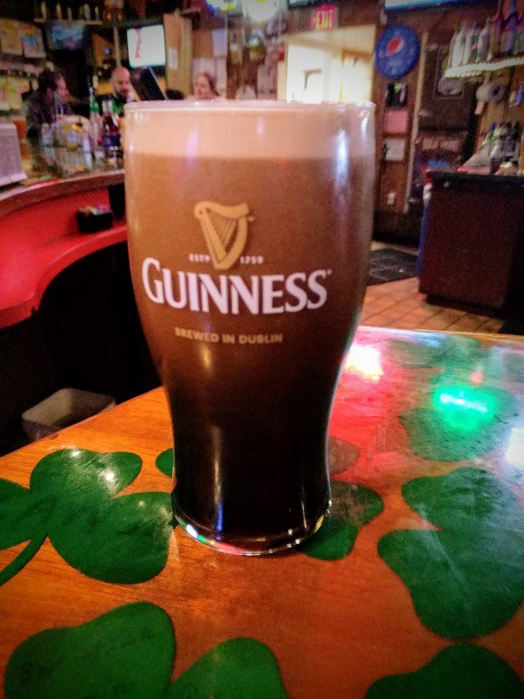 Cloverleaf Sports Bar & Grill | restaurant | 1240 Hollis St, Bremerton, WA 98310, USA | 3603778516 OR +1 360-377-8516