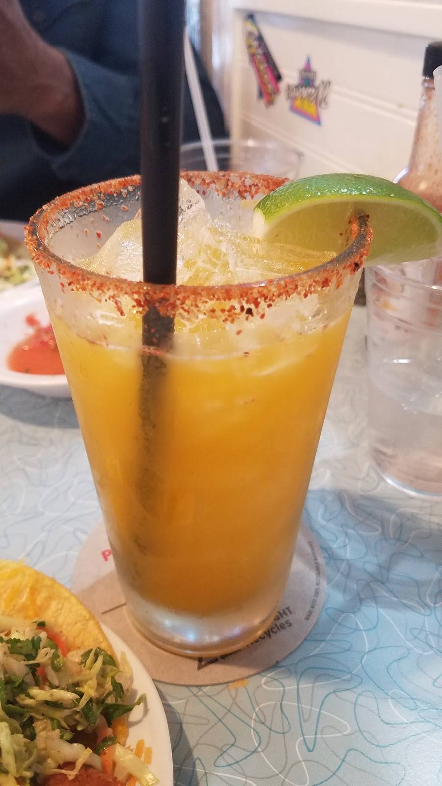 Wahoos Fish Taco | restaurant | 29073 Overland Dr, Temecula, CA 92591, USA | 9516944444 OR +1 951-694-4444