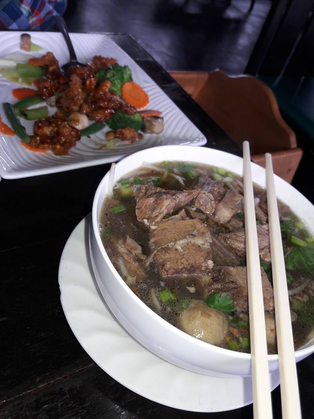 Thais Corner Cuisine | restaurant | 14816 1st Ave S, Burien, WA 98168, USA | 2062435889 OR +1 206-243-5889