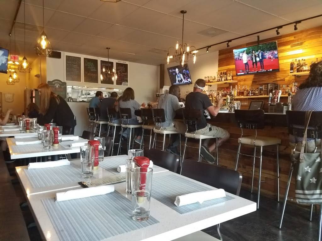 Bourbons Craft Kitchen and Bar | restaurant | 2231 N Verity Pkwy, Middletown, OH 45042, USA | 5132170099 OR +1 513-217-0099