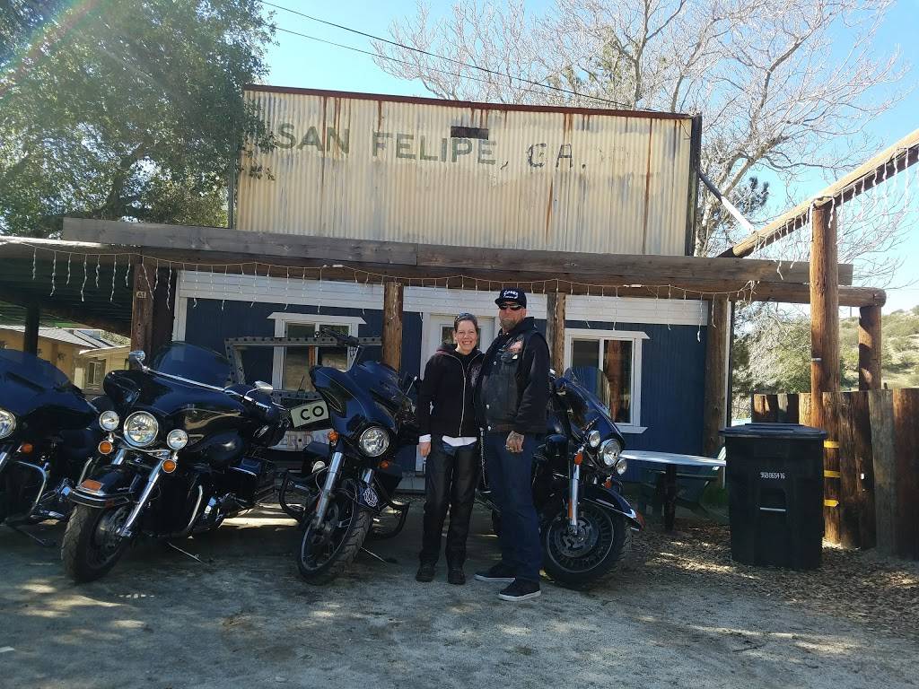 RDs Log Cabin | restaurant | 26650 San Felipe Rd, Warner Springs, CA 92086, USA | 7607822782 OR +1 760-782-2782