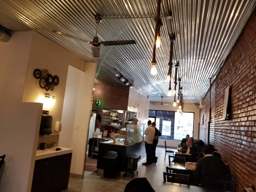 Mozzarella | restaurant | 265 Troy Ave, Brooklyn, NY 11213, USA | 9176336770 OR +1 917-633-6770