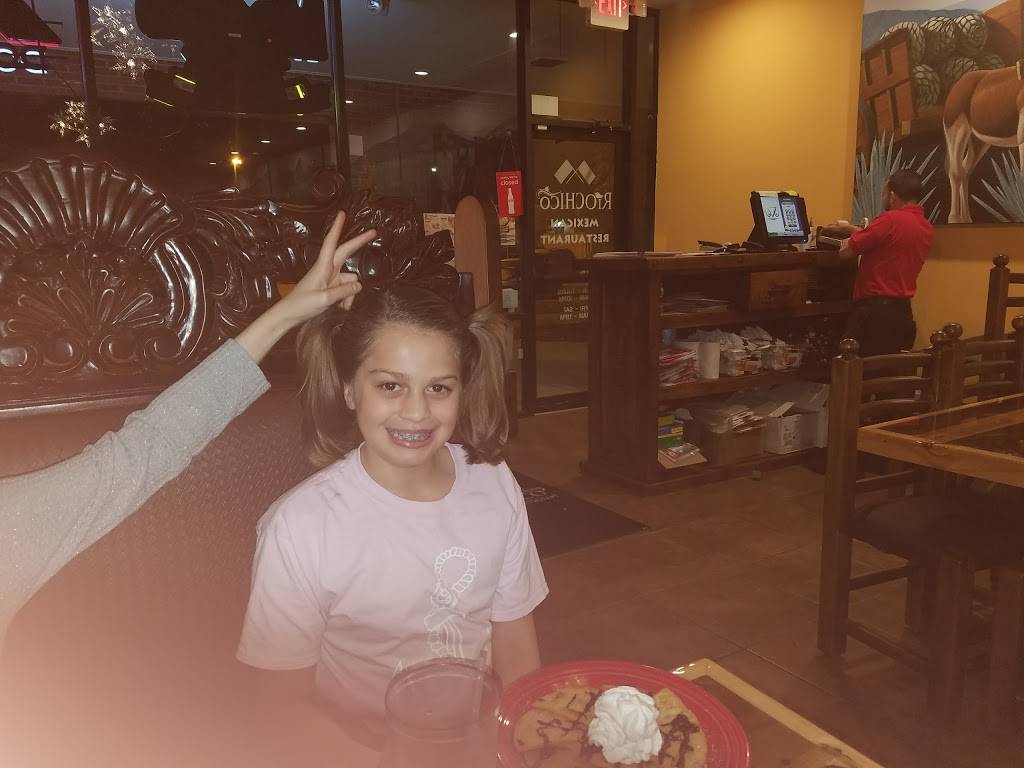 Merchants Village | shopping mall | 520 Folly Rd, Charleston, SC 29412, USA | 4045753200 OR +1 404-575-3200